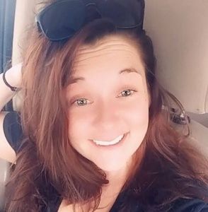 Meet your Posher, Brittney